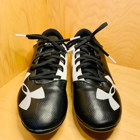 Under Armour Kids Cleats - Picture 1 of 8